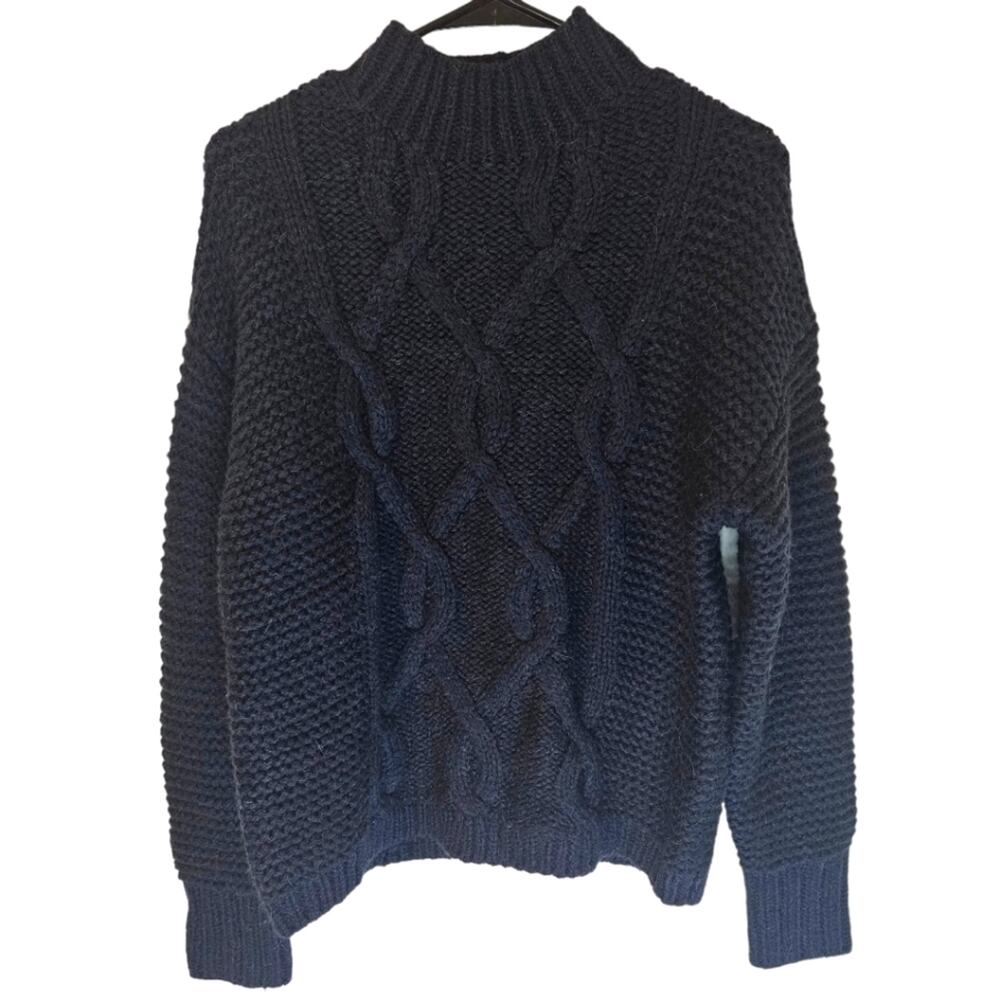 Gap Navy blue chunky cable knit mock turtleneck sweater.  Size M